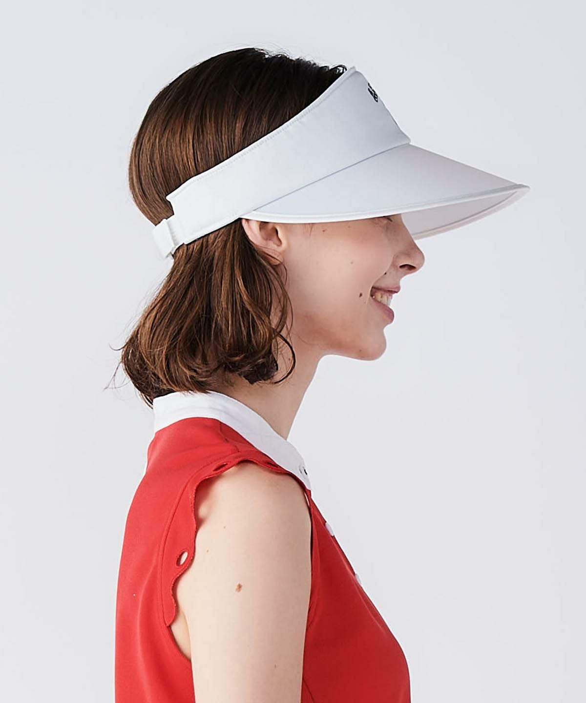 モデル着用画像（ホワイト）