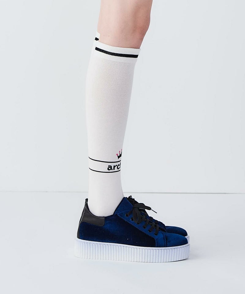 モデル着用画像（ホワイト×ブラック）