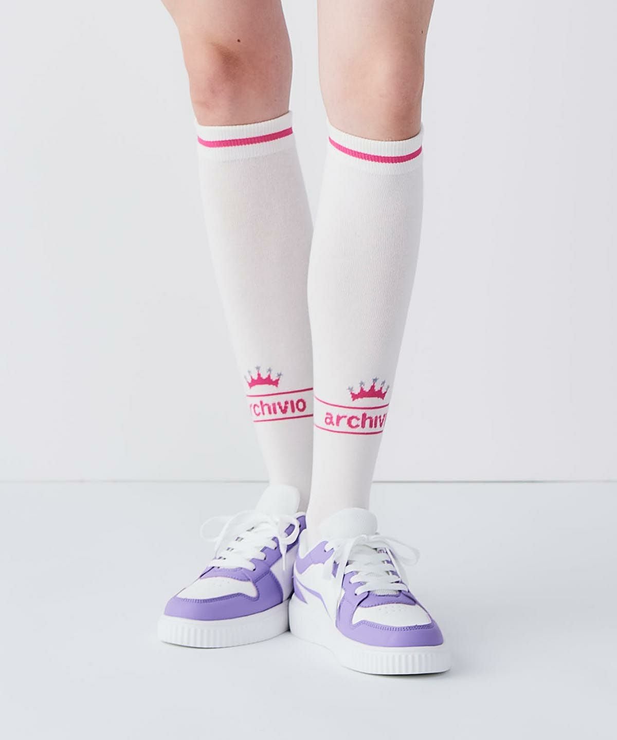 モデル着用画像（ホワイト×ピンク）