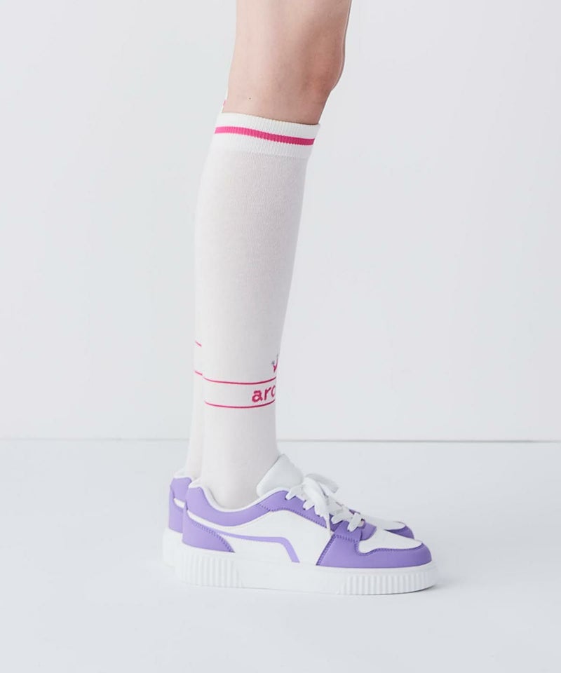 モデル着用画像（ホワイト×ピンク）