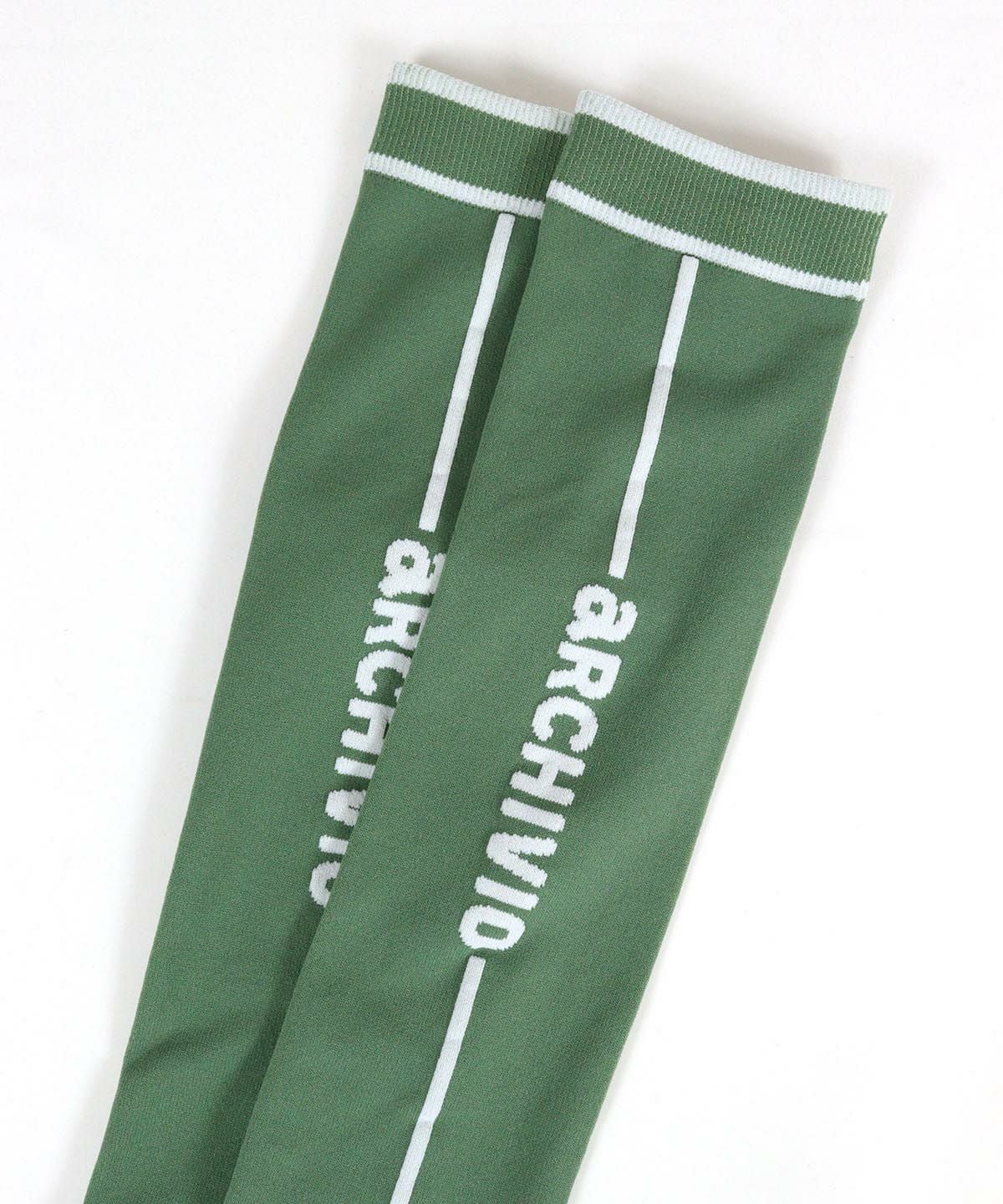 ロゴデザイン部分（カーキ）