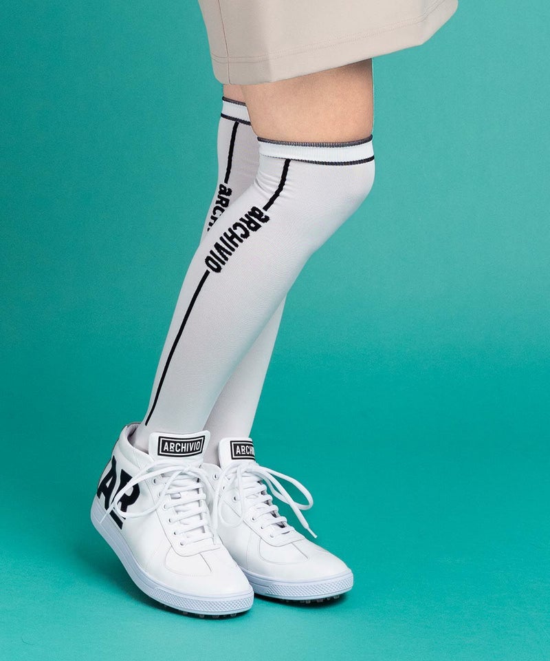 モデル着用画像（ホワイト）