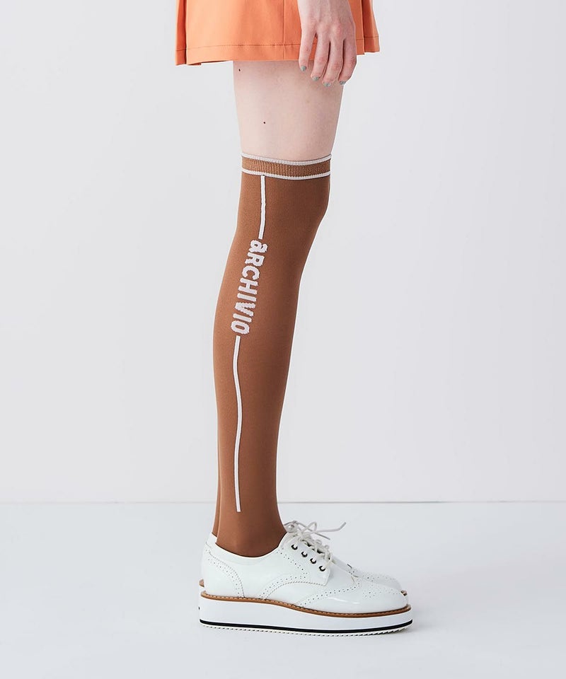 モデル着用画像（ブラウン）