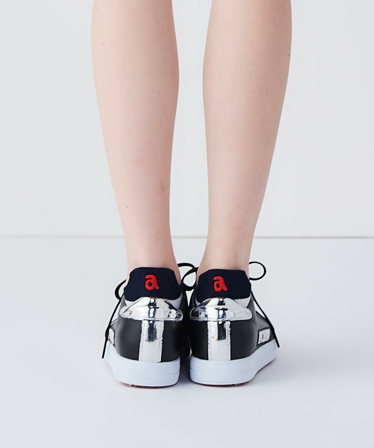 モデル着用画像（ネイビー）