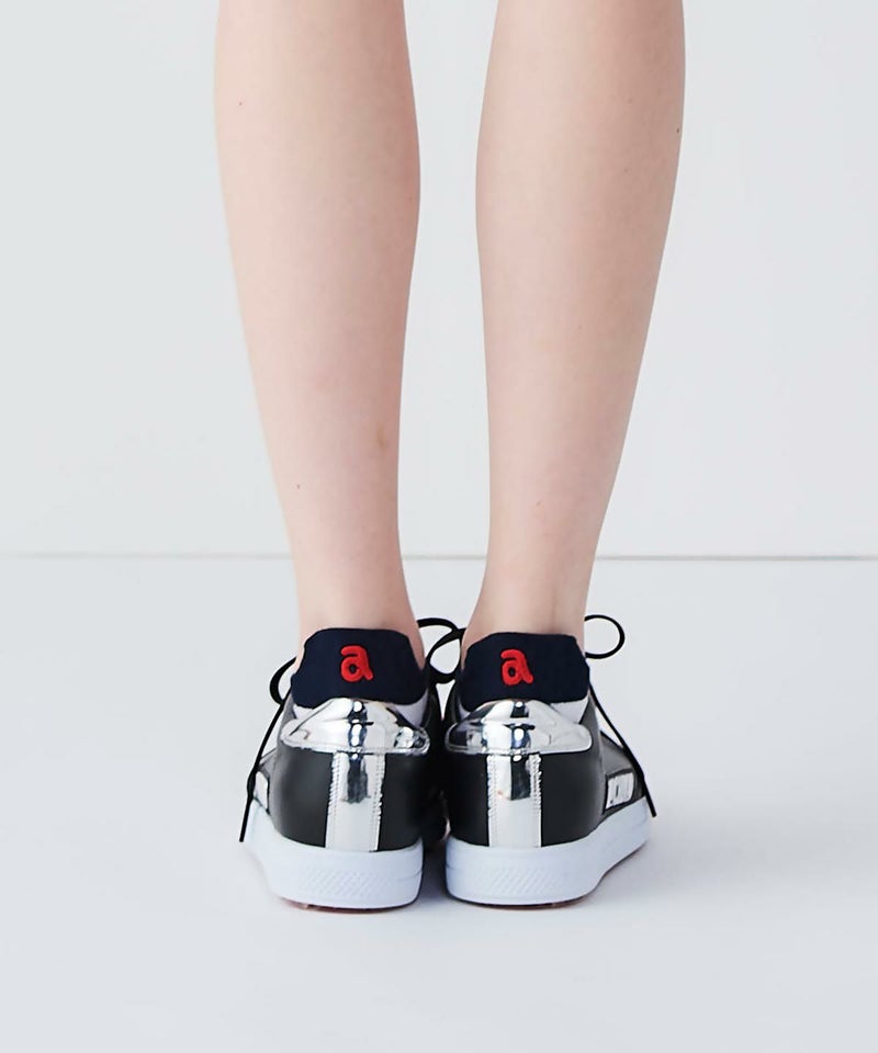 モデル着用画像（ネイビー）