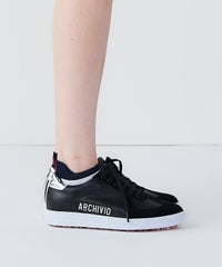 モデル着用画像（ネイビー）