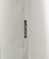 ロゴデザイン部分（ライトグレー）