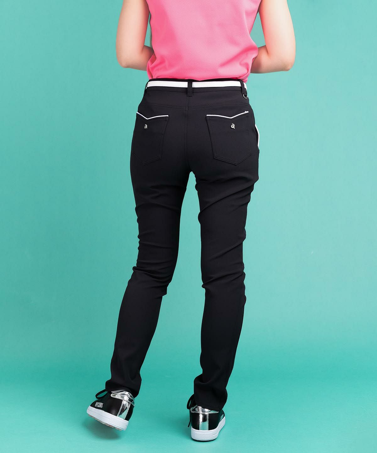 モデル着用画像（ブラック）