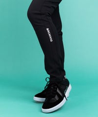 モデル着用画像（ブラック）