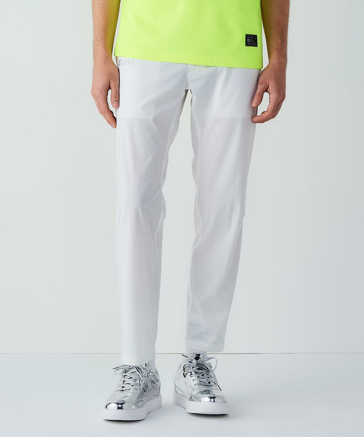 モデル着用画像(ホワイト)