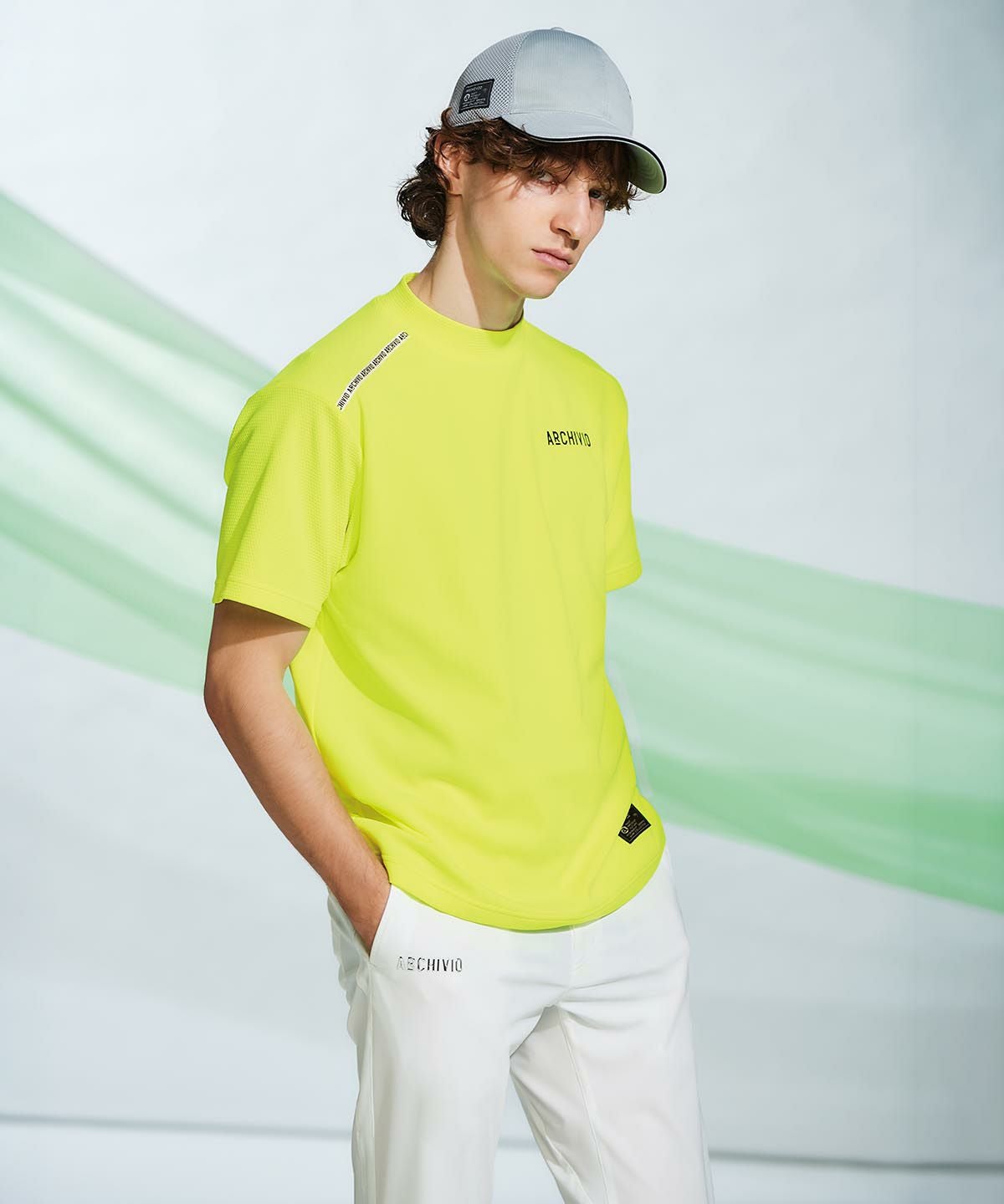 モデル着用画像(ホワイト)