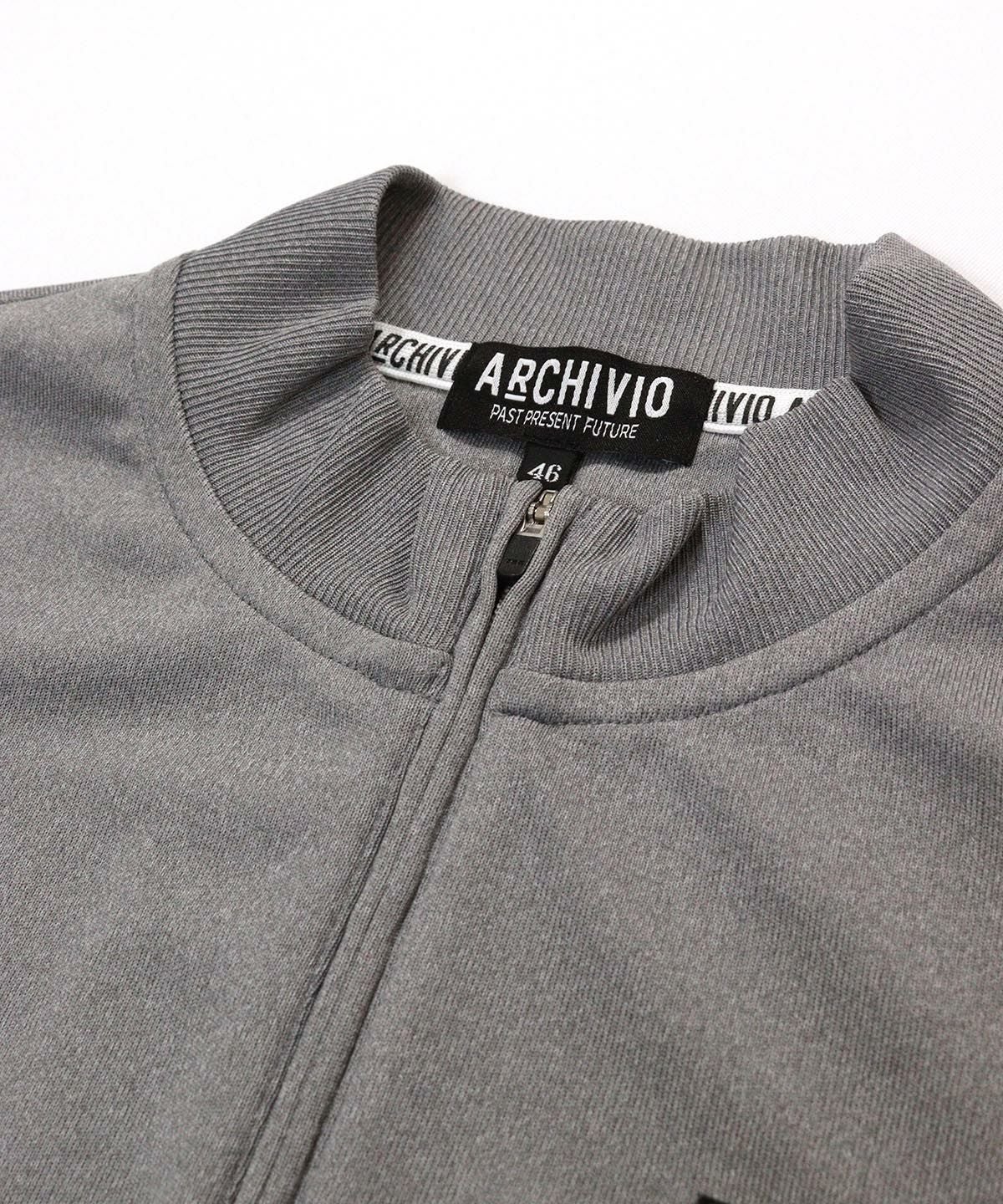 ファスナー部分（ライトグレー）