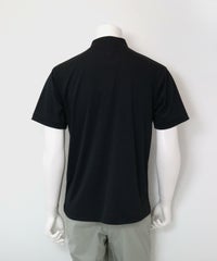 【メンズ】ロゴプリントハイネックプルオーバー後（ブラック）