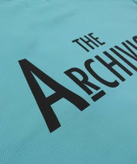 背中デザイン部分（ブルー）