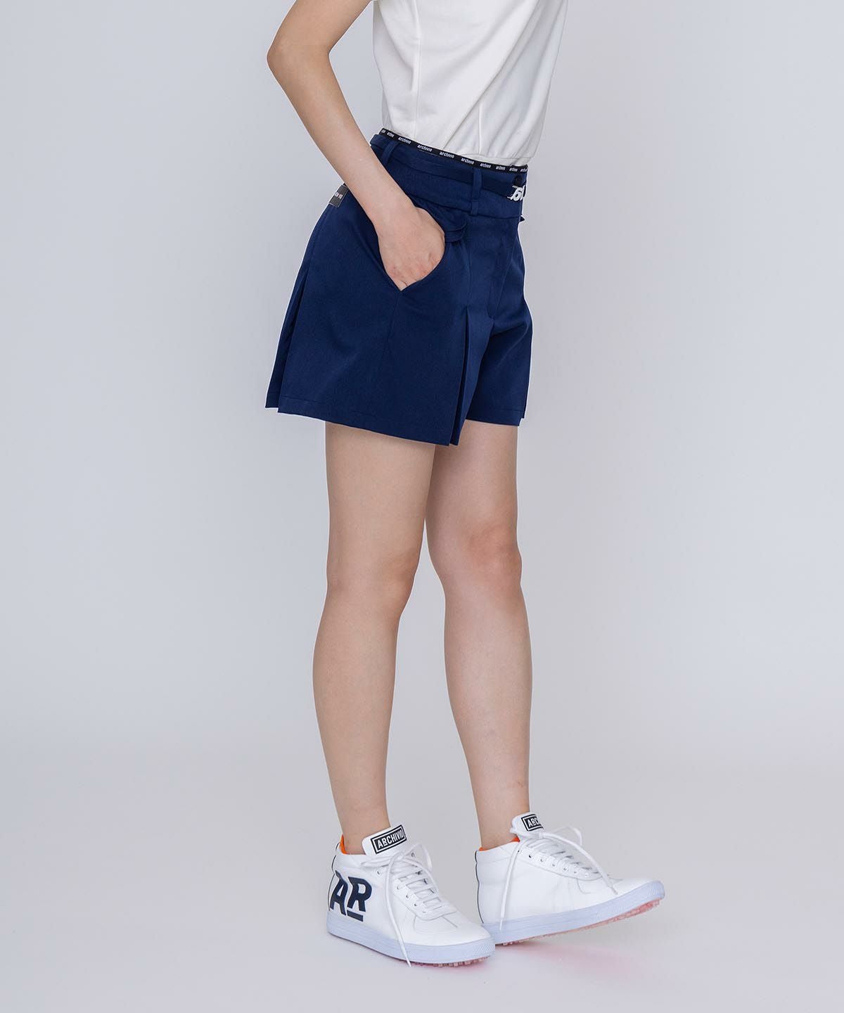 モデル着用画像（ネイビー）