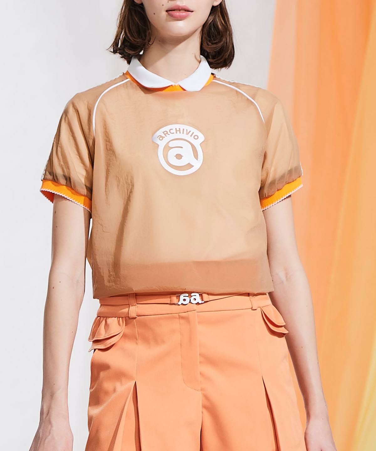 モデル着用画像（キャメル）