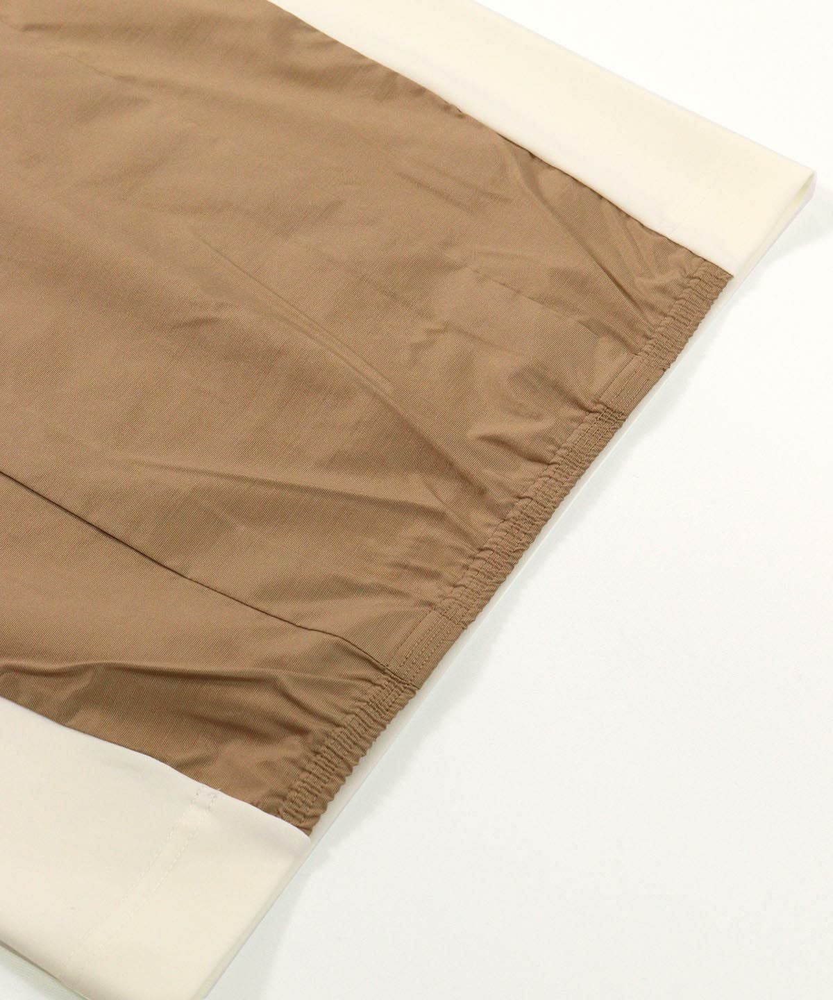 裾部分（ホワイト×ベージュ）