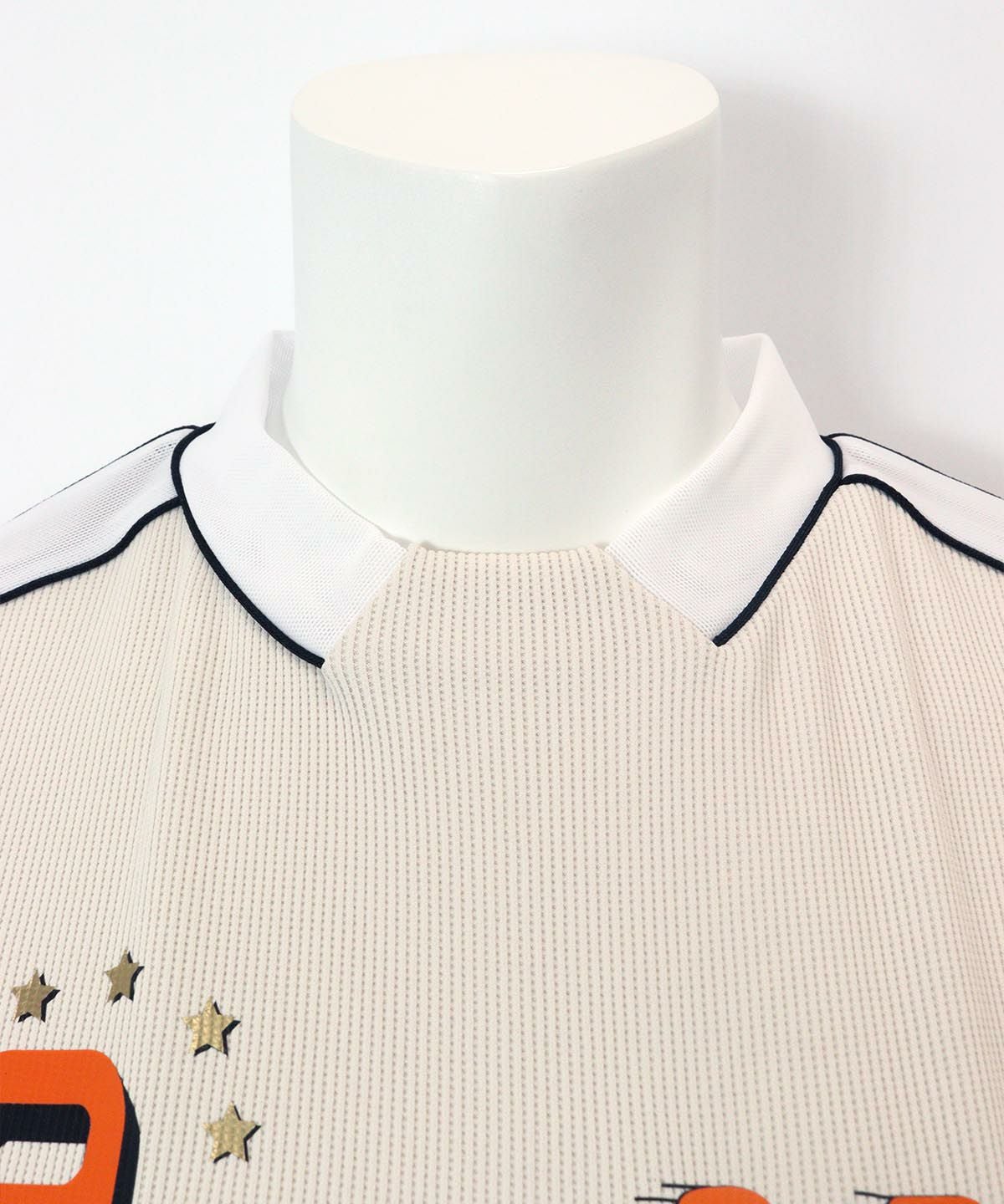 首元部分（ベージュ）