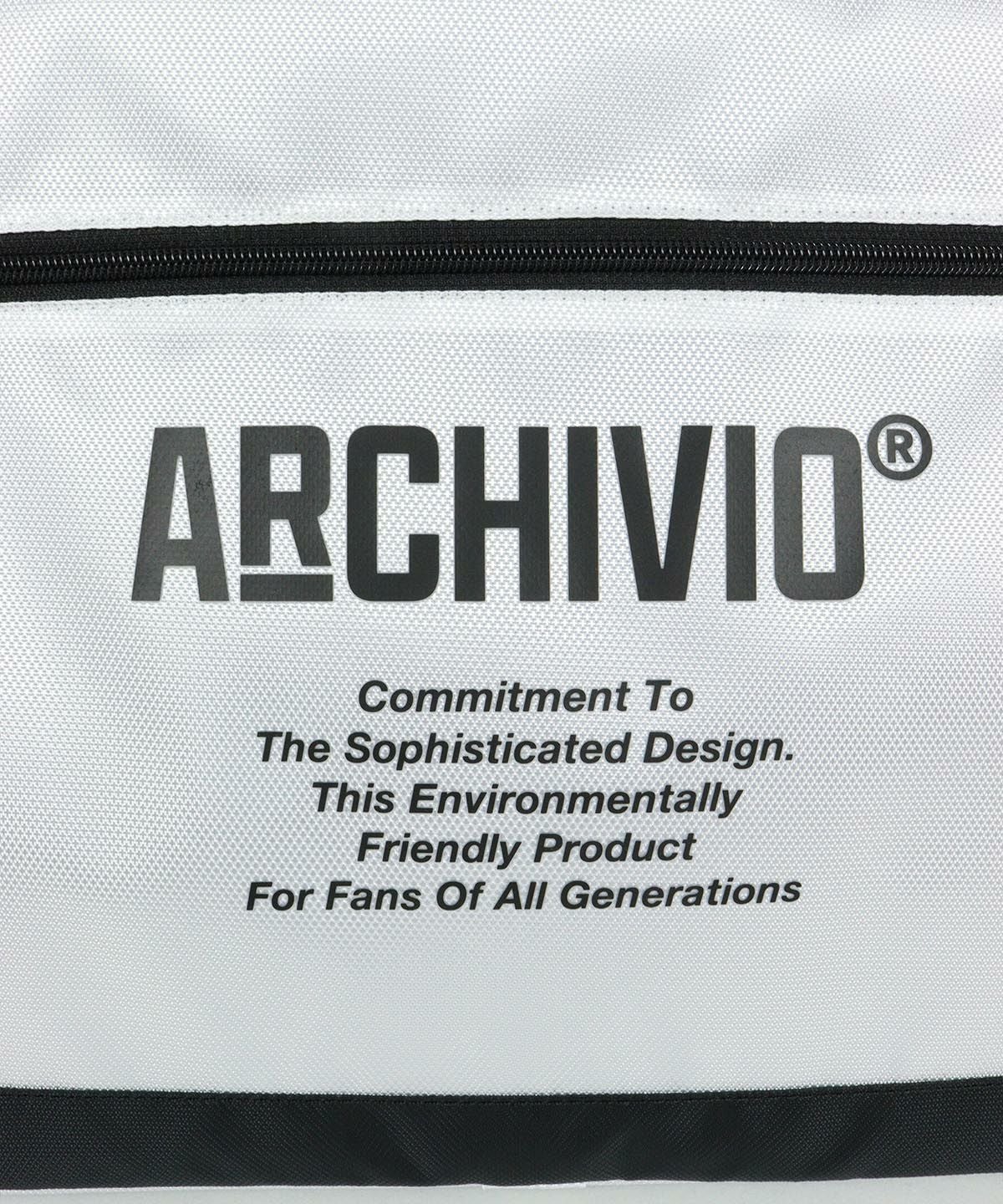 ロゴデザイン部分（ホワイト）