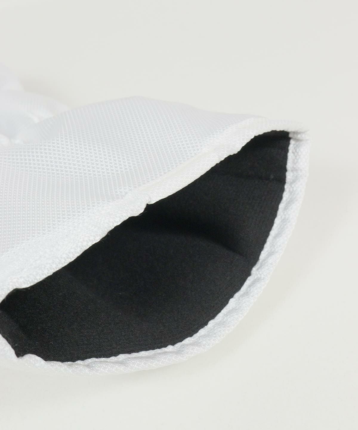 内側部分（ホワイト）