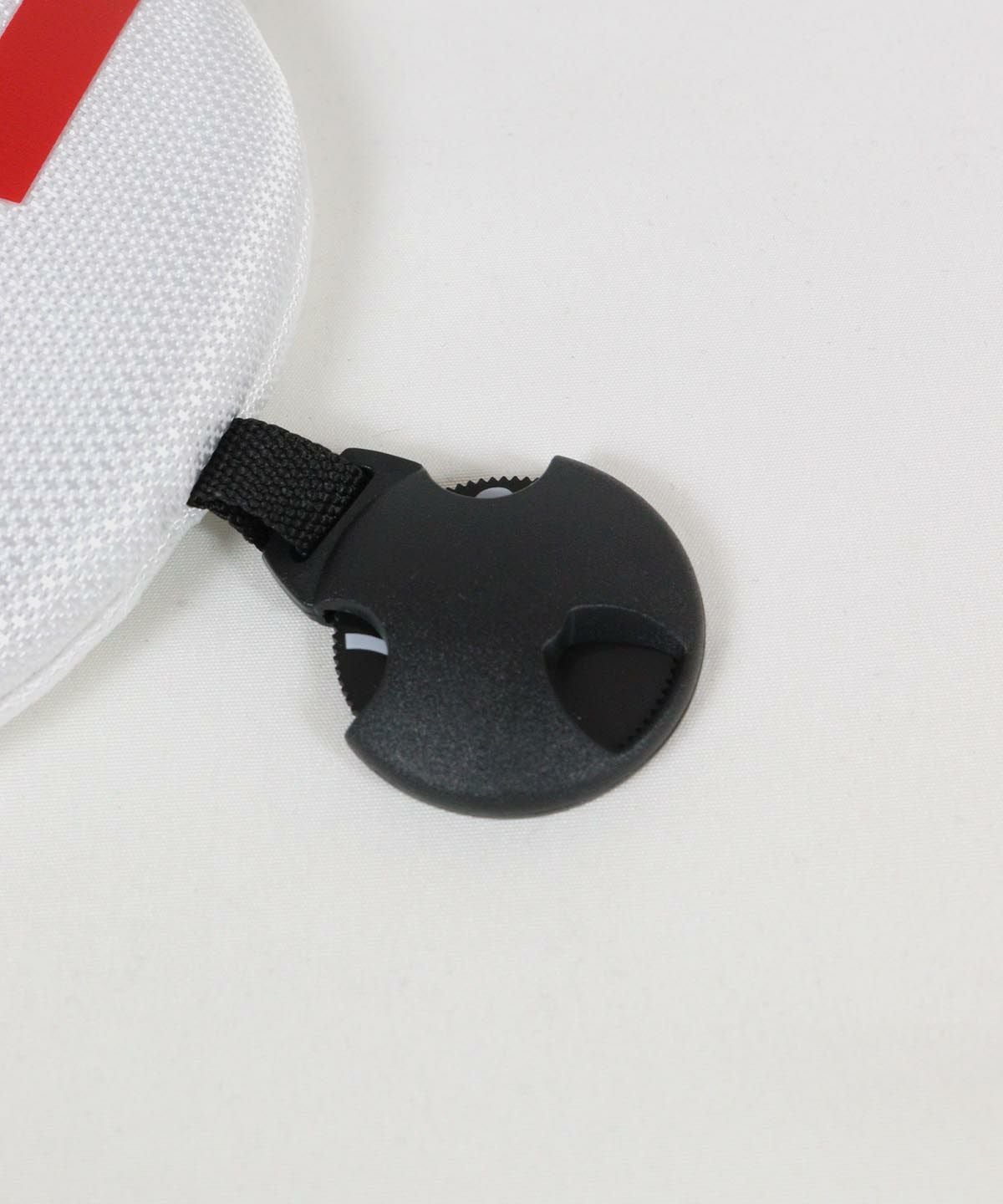 留め具部分（ホワイト）