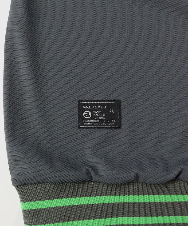 タグ部分（グレー）