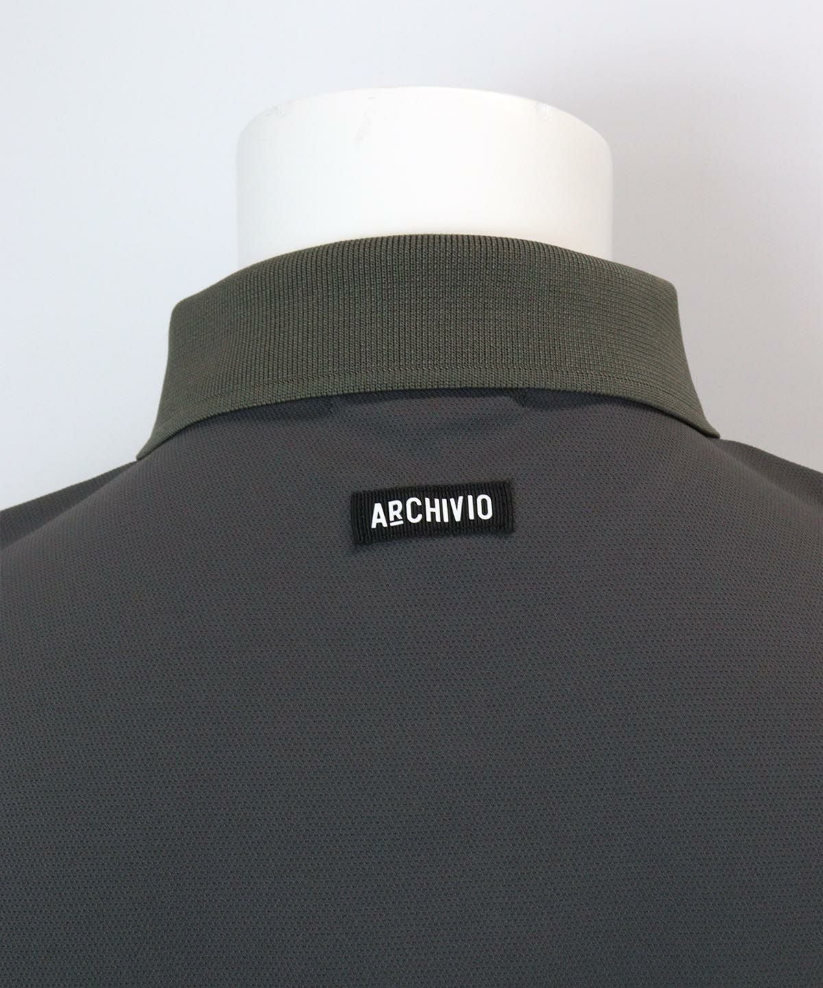 後ろ首元（グレー）