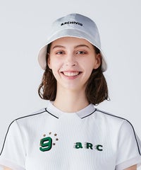 モデル着用画像（ホワイト）