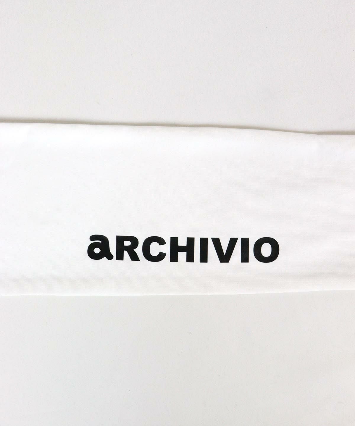 ブランドロゴ部分（ホワイト）