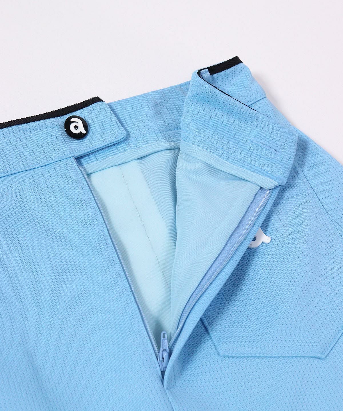 ファスナー部分アップ(ライトブルー)