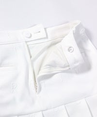 ファスナー部分アップ(ホワイト)