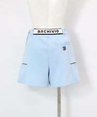 サイドタックUVショートパンツ(ライトブルー)後ろ