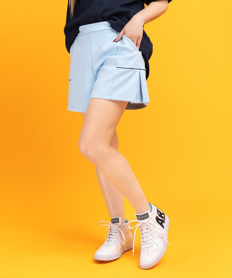 モデル着用画像（ライトブルー）