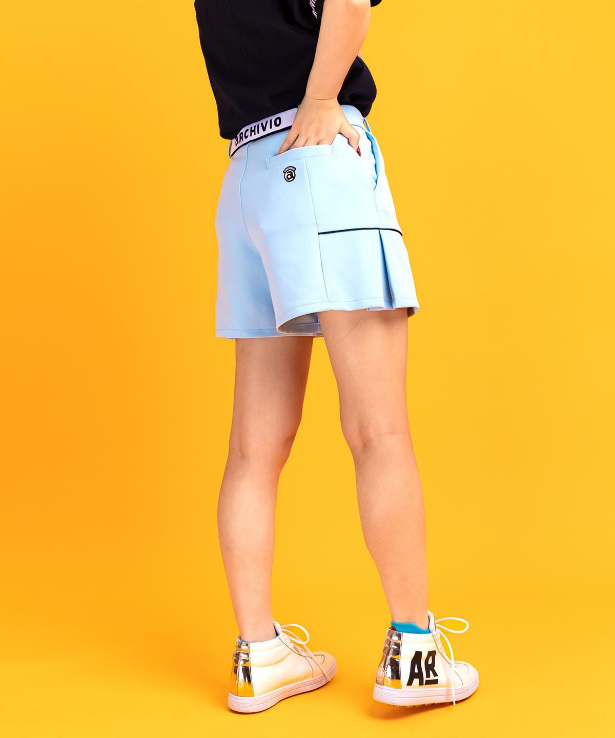 モデル着用画像（ライトブルー）