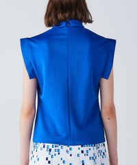 モデル着用画像（ブルー）