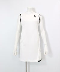 ポイントプリーツノースリワンピース（ホワイト）