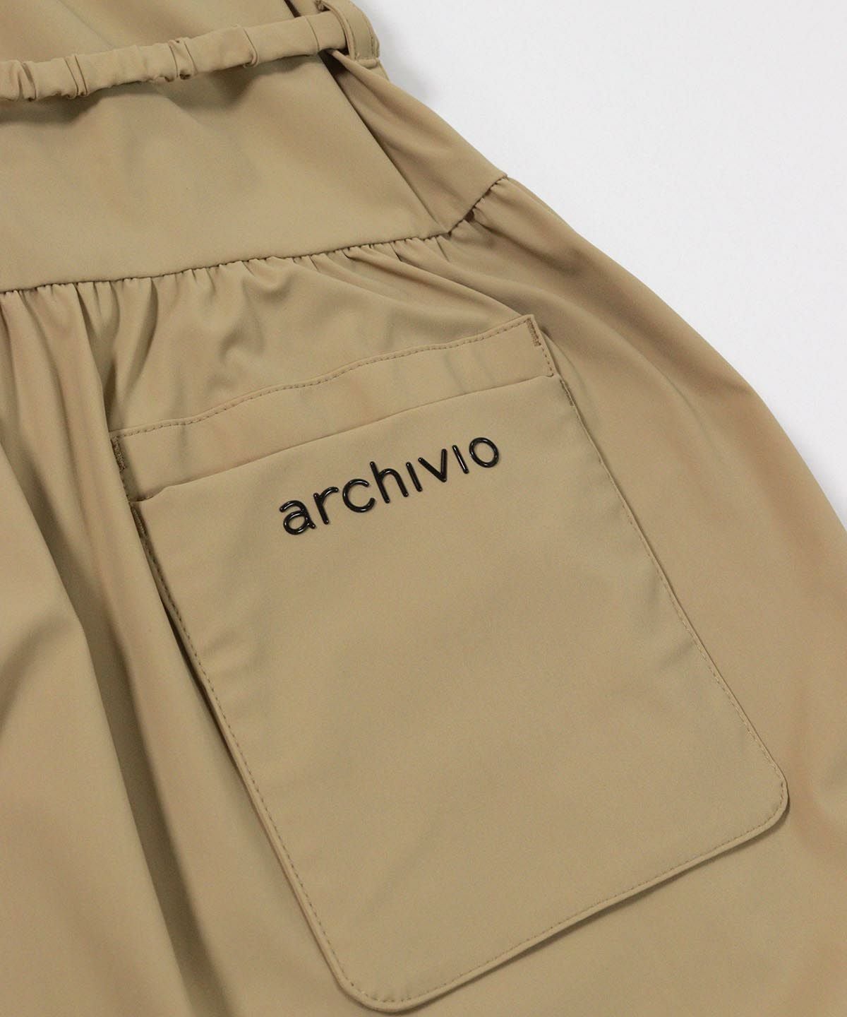 ポケット部分後（ベージュ）