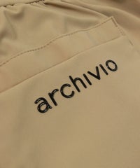 ポケット後ロゴ部分（ベージュ）