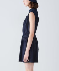 モデル着用画像（ネイビー）