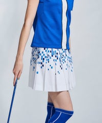 モデル着用画像（ホワイト×ブルー）