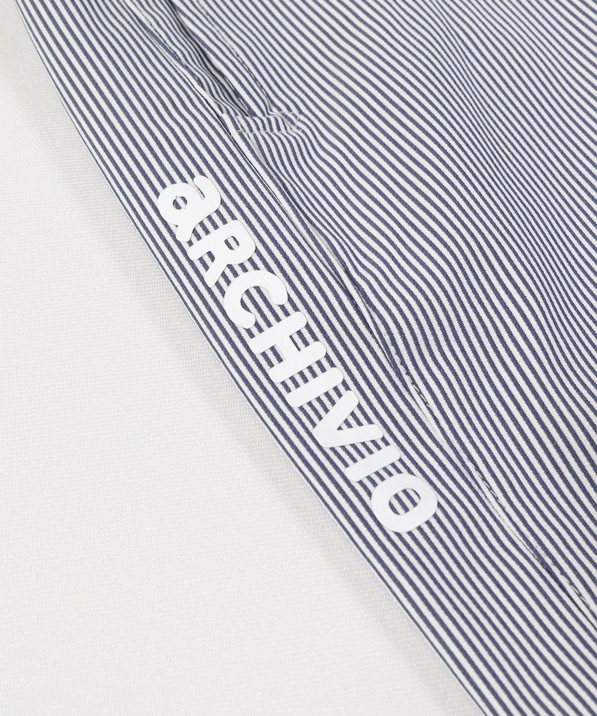 ロゴデザイン部分（ネイビー）