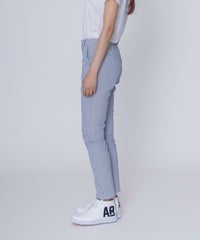 モデル着用画像（ネイビー）