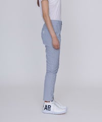 モデル着用画像（ネイビー）