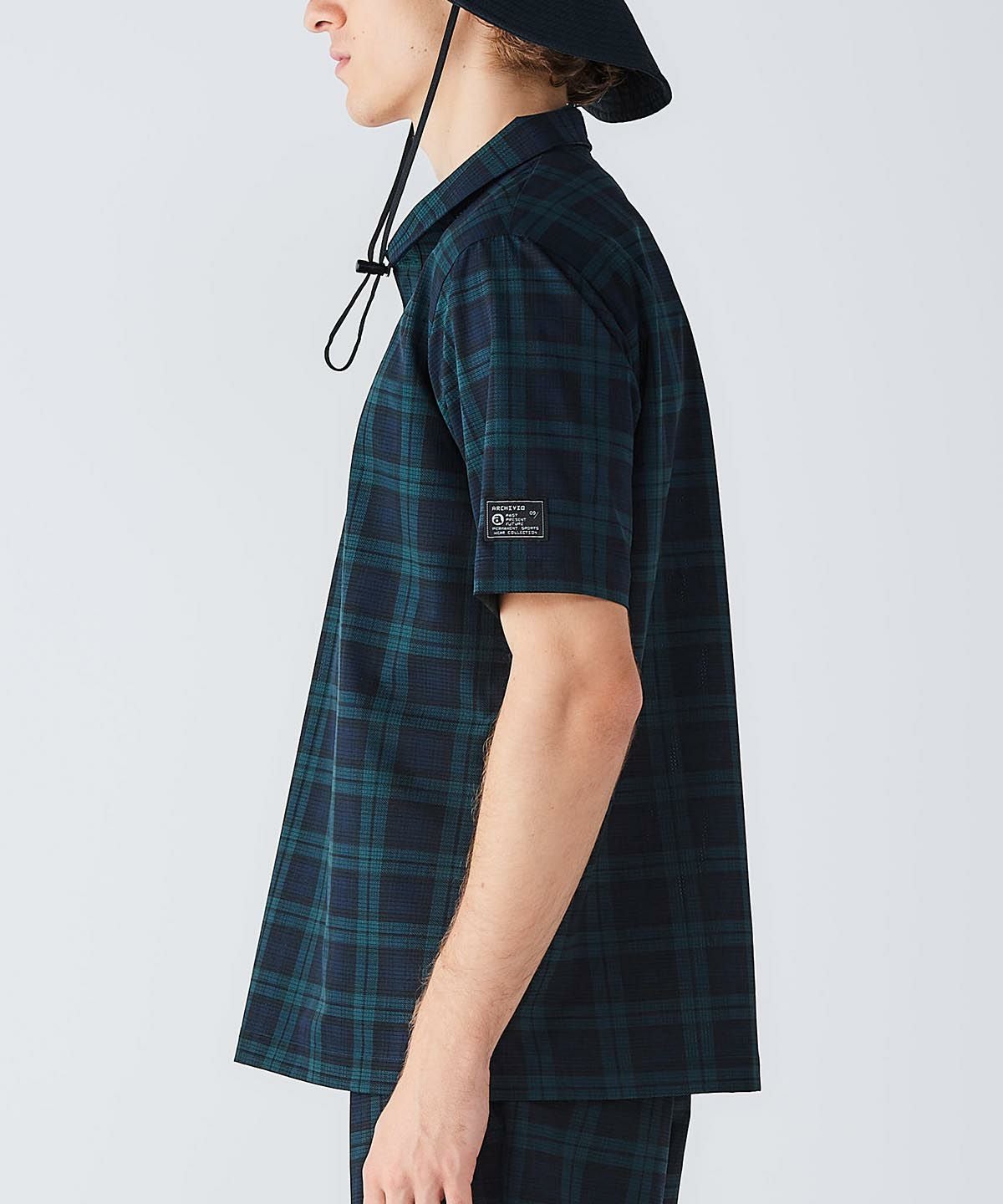 モデル着用画像（グリーン）