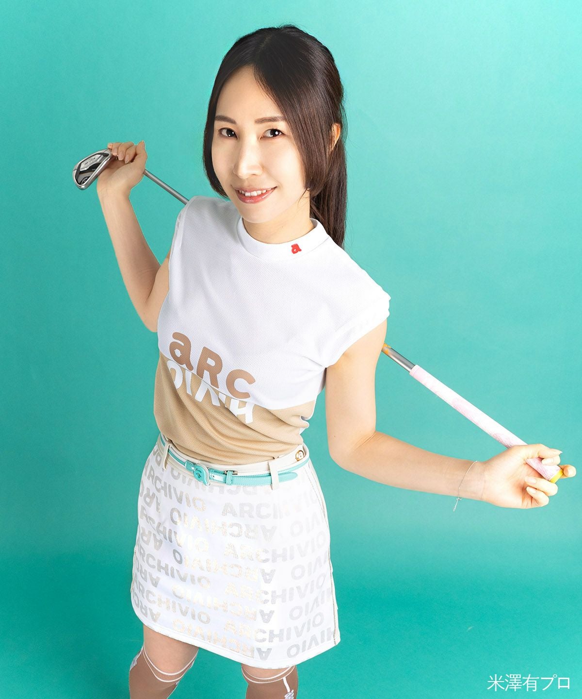 モデル着用画像（ベージュ）