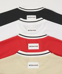 首元後ろロゴアップ