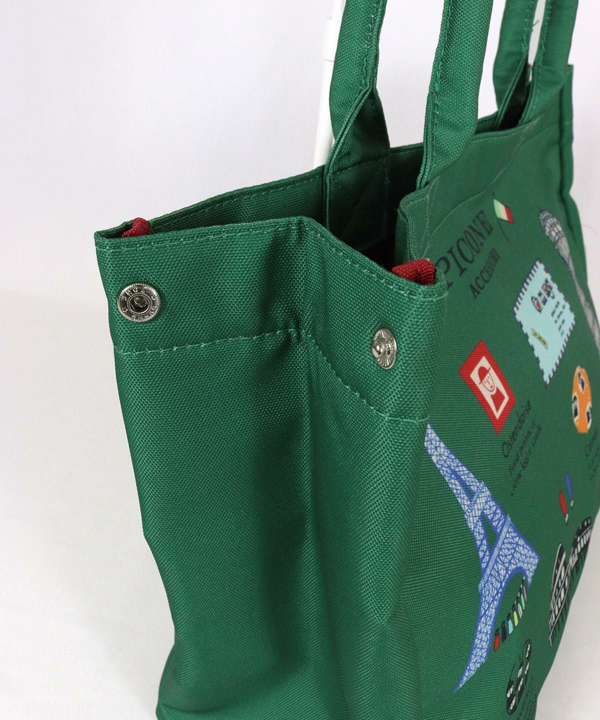 スナップボタン部分（グリーン）