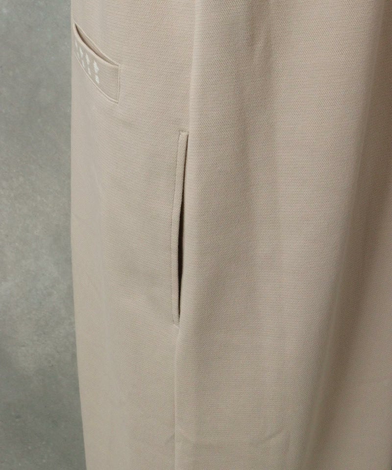 横ポケット部分（ベージュ）