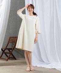 モデル着用画像（ホワイト）