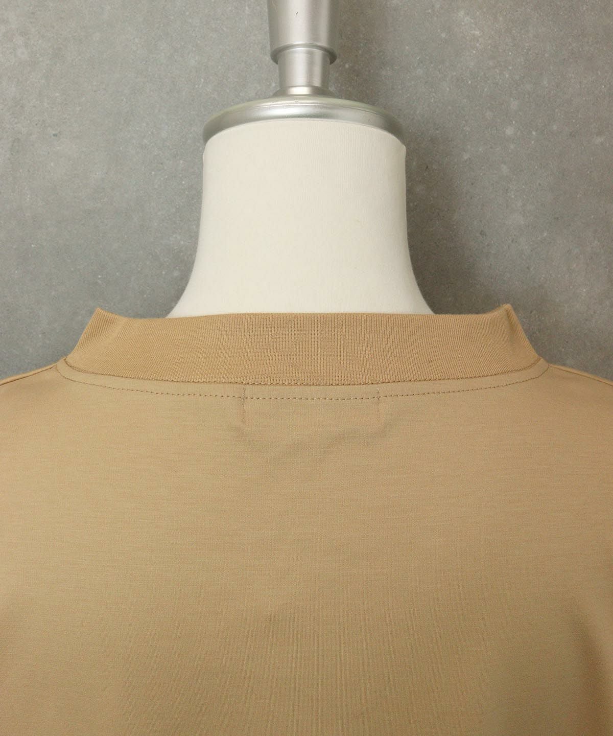 首元後部分（キャメル）